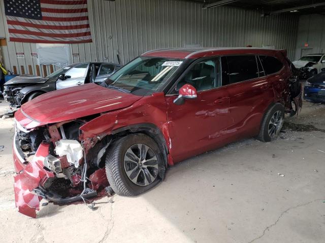 5TDGZRBH0NS568362 - 2022 TOYOTA HIGHLANDER XLE 红色 照片 1