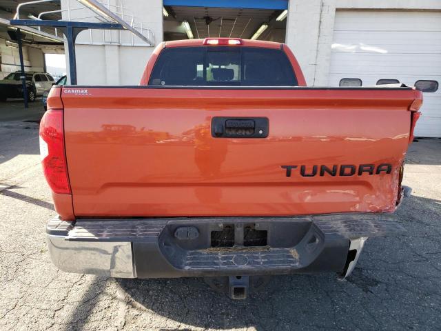 5TFUY5F14GX502499 - 2016 TOYOTA TUNDRA DOUBLE CAB SR/SR5 ORANGE photo 6