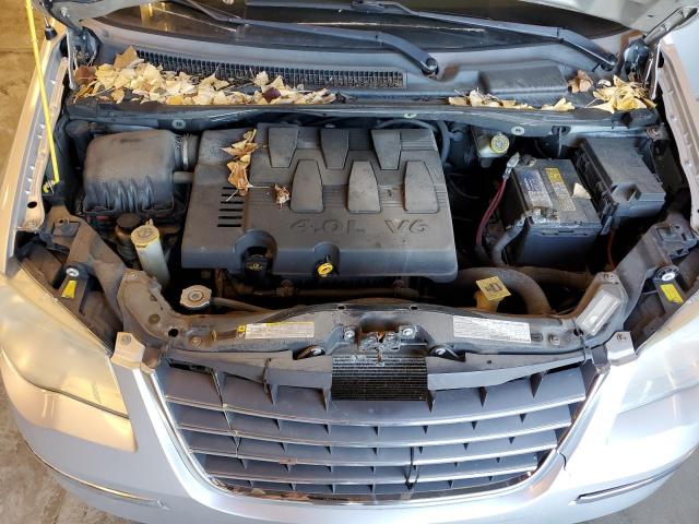 2A8HR64X28R613508 - 2008 CHRYSLER TOWN & COU LIMITED SILVER photo 12