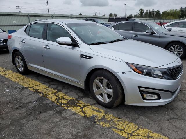 5XXGM4A76FG446781 - 2015 KIA OPTIMA LX SILVER photo 4