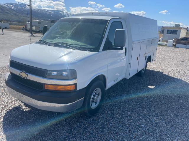 1GB0G2CG9C112203 - 2012 CHEVROLET EXPRESS G3 WHITE photo 2