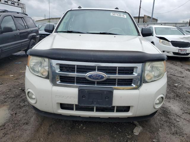 1FMCU03749KB40138 - 2009 FORD ESCAPE XLT WHITE photo 5