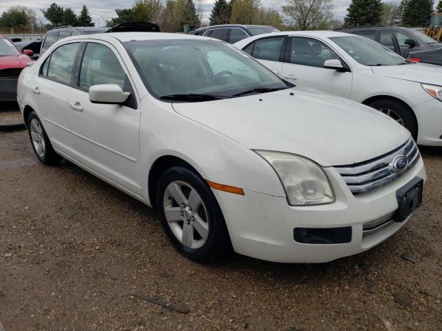 3FAHP07ZX8R128086 - 2008 FORD FUSION SE WHITE photo 4