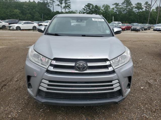 5TDZARFH0HS024085 - 2017 TOYOTA HIGHLANDER LE SILVER photo 5