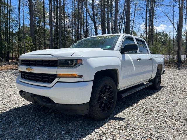 3GCUKPEC4JG332575 - 2018 CHEVROLET SILVERADO K1500 CUSTOM WHITE photo 2