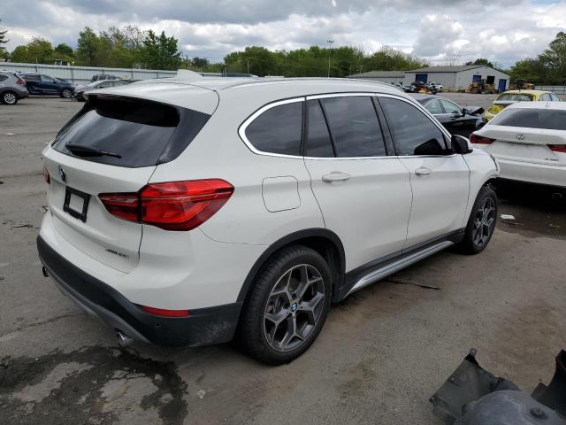 WBXHT3C39J3H31193 - 2018 BMW X1 XDRIVE28I WHITE photo 3