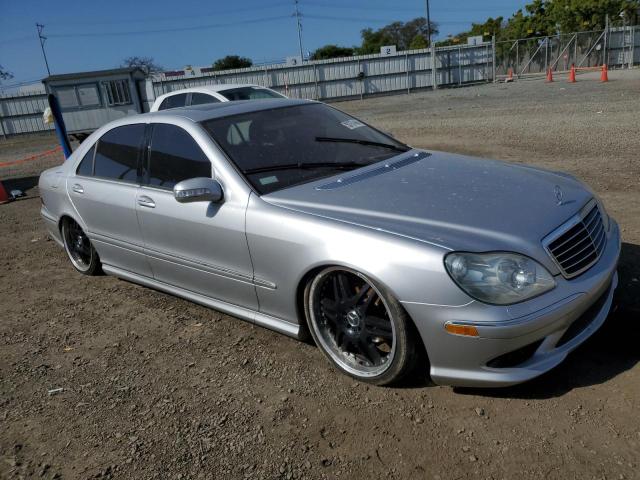 WDBNG75J34A409894 - 2004 MERCEDES-BENZ S 500 GRAY photo 4