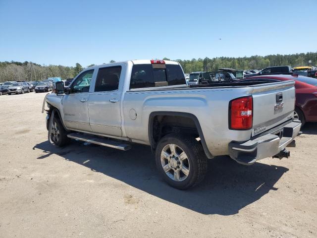 1GT12UEY6JF285855 - 2018 GMC SIERRA K2500 DENALI SILVER photo 2