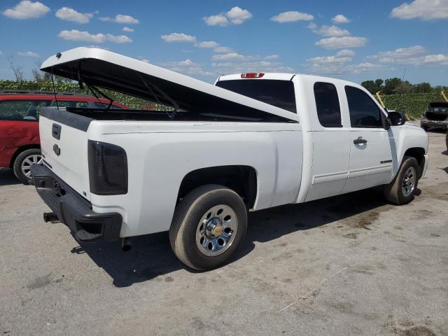 1GCRCREA8BZ417756 - 2011 CHEVROLET SILVERADO C1500  LS WHITE photo 3