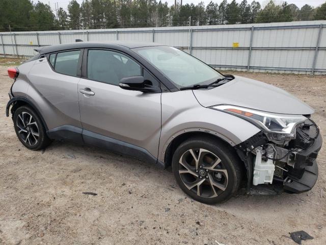 NMTKHMBX5KR074290 - 2019 TOYOTA C-HR XLE Plata foto 4