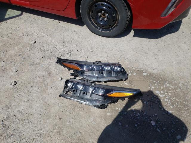 JTDKARFP9J3090909 - 2018 TOYOTA PRIUS PRIM 红色 照片 12