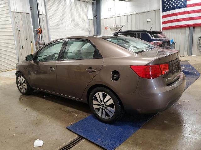 KNAFU4A24D5677113 - 2013 KIA FORTE EX BROWN photo 2