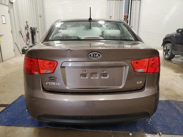 KNAFU4A24D5677113 - 2013 KIA FORTE EX BROWN photo 6
