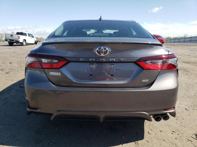 4T1G11AK6RU231598 - 2024 TOYOTA CAMRY SE NIGHT SHADE GRAY photo 6