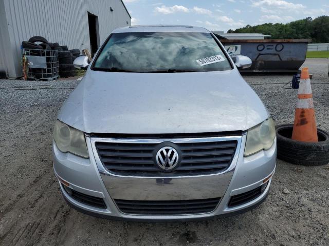 WVWJK7AN6AE057440 - 2010 VOLKSWAGEN PASSAT KOMFORT SILVER photo 5