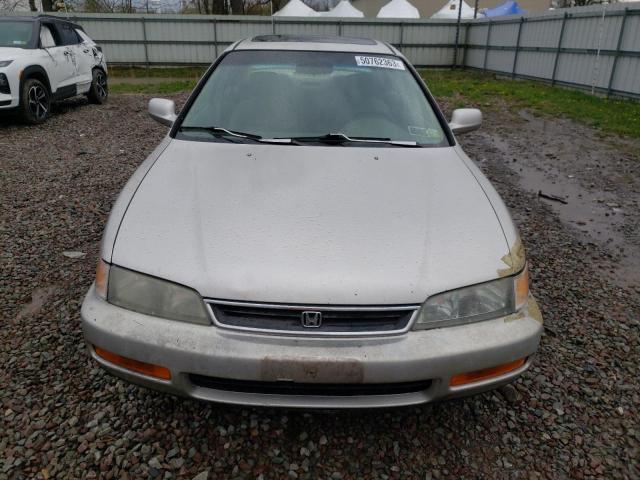 1HGCD5606VA100953 - 1997 HONDA ACCORD SE SILVER photo 5