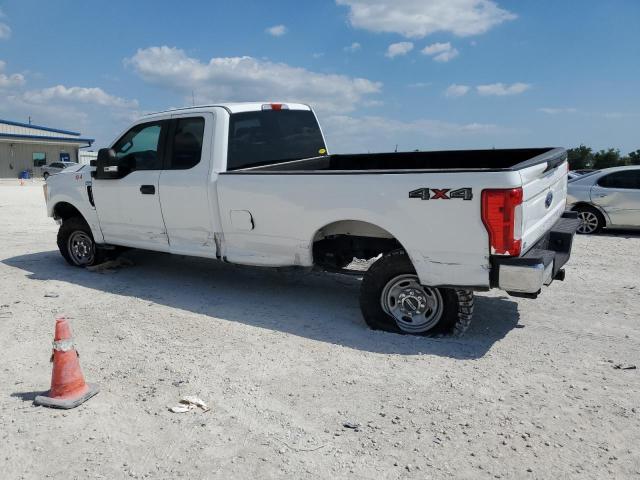 1FT7X2B65HEC74221 - 2017 FORD F250 SUPER DUTY WHITE photo 2