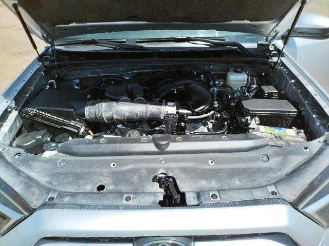 JTEMU5JR2M5895222 - 2021 TOYOTA 4RUNNER SR5/SR5 PREMIUM 银色 照片 12