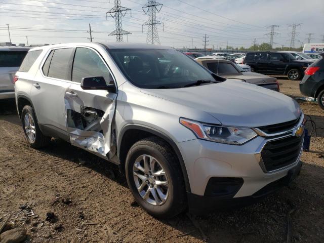 1GNERFKWXKJ298822 - 2019 CHEVROLET TRAVERSE LS SILVER photo 4