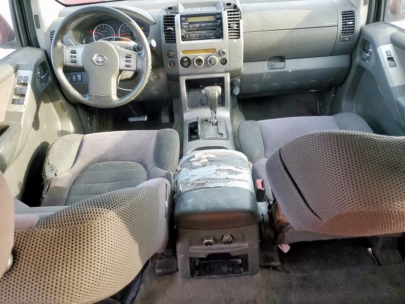 5N1AR18U05C770384 - 2005 NISSAN PATHFINDER LE MAROON photo 8