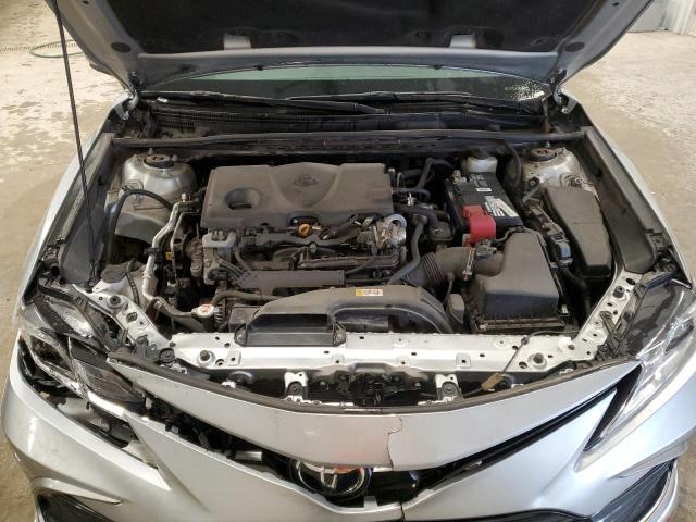 4T1C11AK6MU470317 - 2021 TOYOTA CAMRY LE GRAY photo 11