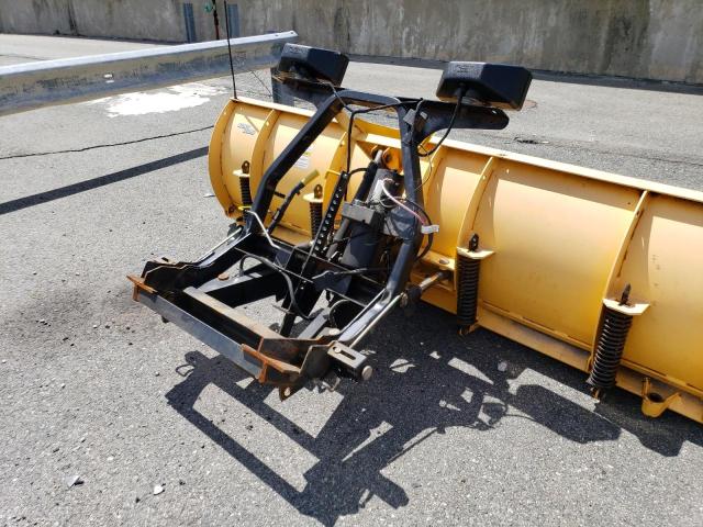 9130450099 - 2004 FISH PLOW YELLOW photo 10