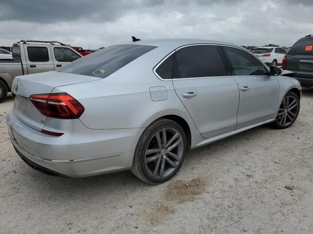 1VWDT7A31HC066865 - 2017 VOLKSWAGEN PASSAT R-LINE ვერცხლისფერი ფოტო 3