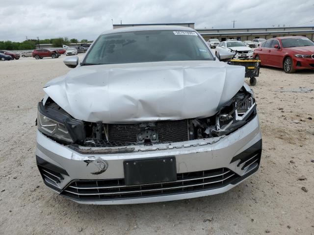 1VWDT7A31HC066865 - 2017 VOLKSWAGEN PASSAT R-LINE ვერცხლისფერი ფოტო 5