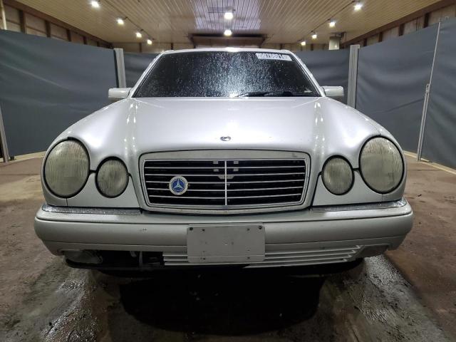 WDBJF65H7XA835925 - 1999 MERCEDES-BENZ E 320 SILVER photo 5