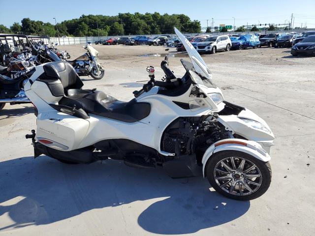 2015 CAN-AM SPYDER ROA RT, 