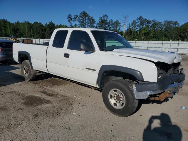 1GCHC29U05E125487 - 2005 CHEVROLET SILVERADO C2500 HEAVY DUTY WHITE photo 4