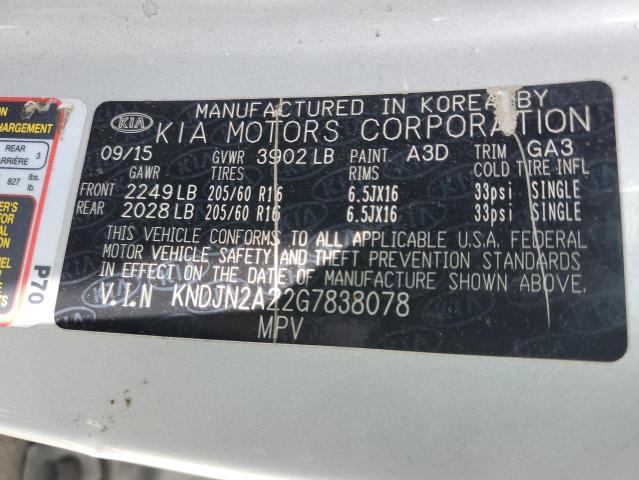 KNDJN2A22G7838078 - 2016 KIA SOUL SILVER photo 12