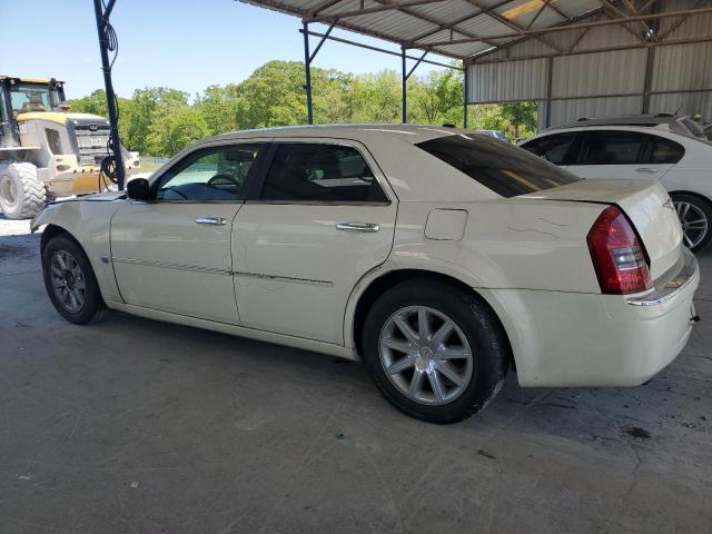 2C3KA63H27H611782 - 2007 CHRYSLER 300C BEIGE photo 2