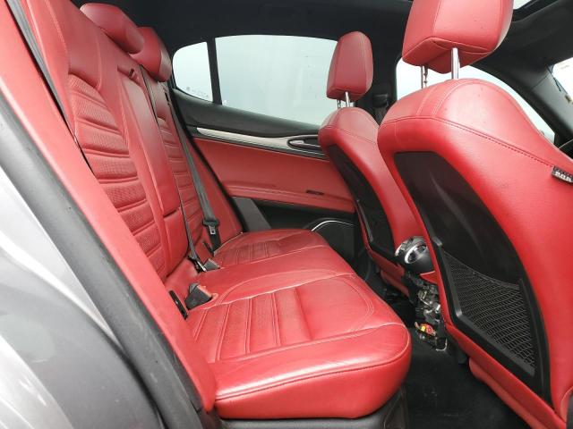 ZASPAKBNXK7C51920 - 2019 ALFA ROMEO STELVIO TI GRAY photo 11