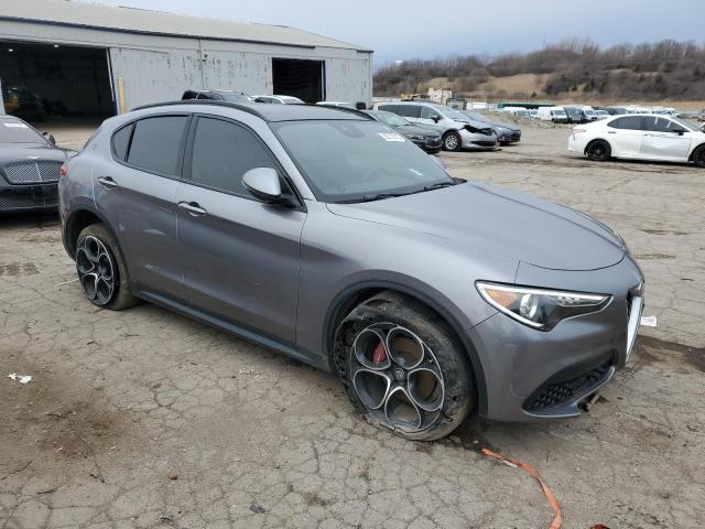 ZASPAKBNXK7C51920 - 2019 ALFA ROMEO STELVIO TI GRAY photo 4