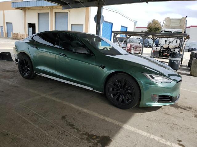 5YJSA1E17HF208645 - 2017 TESLA MODEL S GREEN photo 4