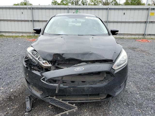 1FADP3K25FL214086 - 2015 FORD FOCUS SE BLACK photo 5