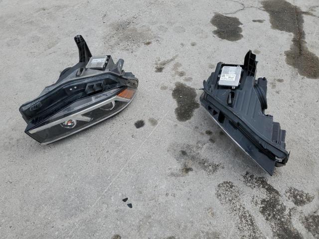 1V21E2CAXLC221676 - 2020 VOLKSWAGEN ATLAS CROS SE WHITE photo 13