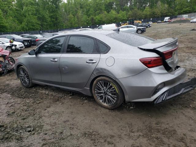 3KPF54AD6NE422535 - 2022 KIA FORTE GT LINE SILVER photo 2