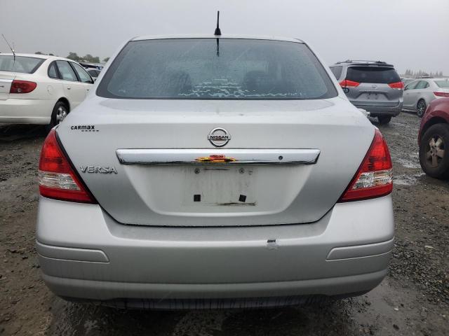 3N1BC11E98L399525 - 2008 NISSAN VERSA S SILVER photo 6