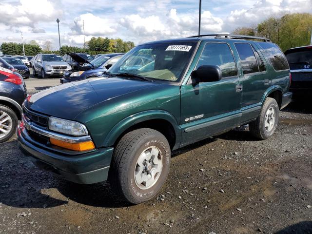 1GNDT13WX2K223143 - 2002 CHEVROLET BLAZER GREEN photo 1