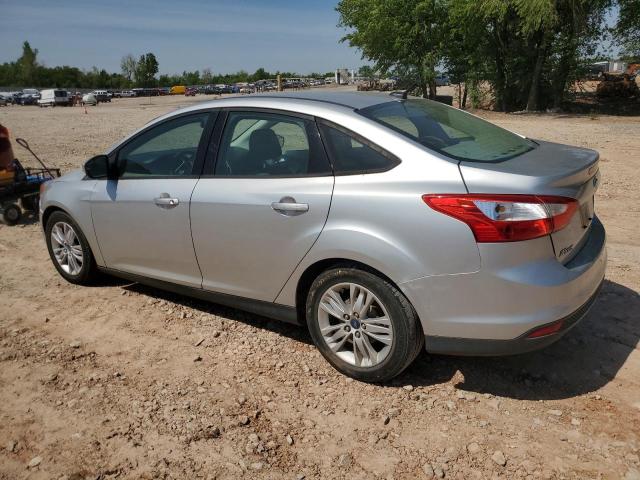 1FAHP3F25CL101469 - 2012 FORD FOCUS SE SILVER photo 2