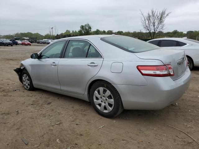 4T1BF3EK9BU657986 - 2011 TOYOTA CAMRY BASE SILVER photo 2