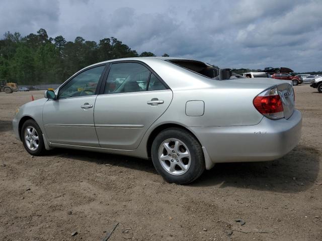 4T1BE32K65U410789 - 2005 TOYOTA CAMRY LE SILVER photo 2