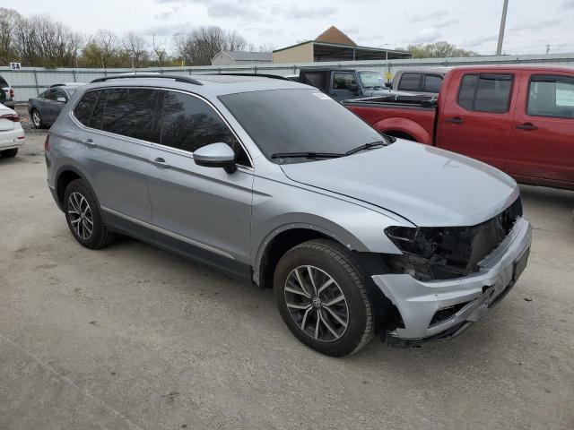 3VV3B7AX4LM130376 - 2020 VOLKSWAGEN TIGUAN SE SILVER photo 4