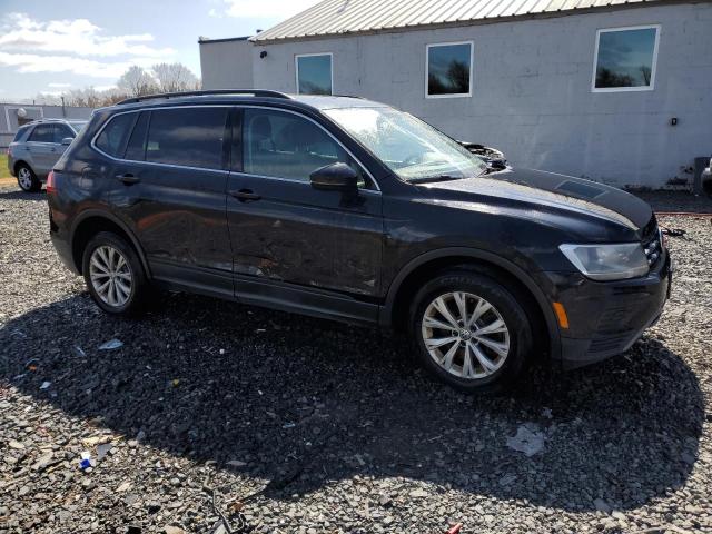 3VV2B7AX5KM031771 - 2019 VOLKSWAGEN TIGUAN SE Чорний фото 4