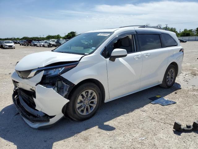 2022 TOYOTA SIENNA LE, 