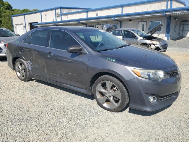 4T1BK1FK3EU024094 - 2014 TOYOTA CAMRY SE GRAY photo 4