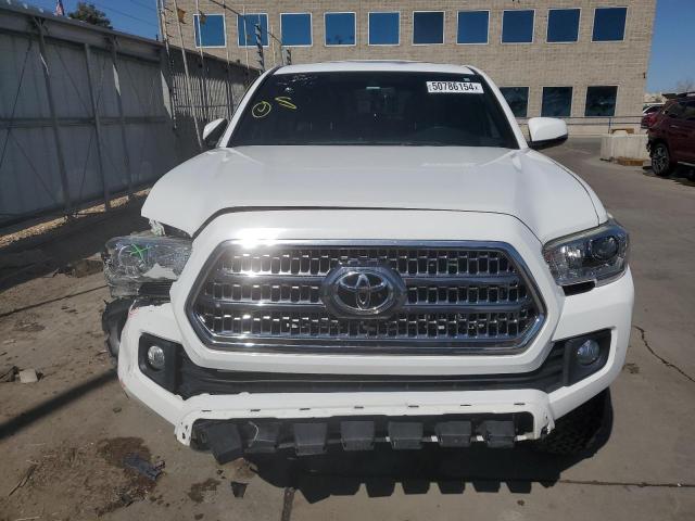 3TMCZ5AN0HM057205 - 2017 TOYOTA TACOMA DOUBLE CAB WHITE photo 5