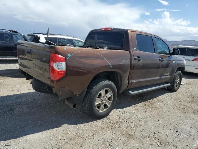 5TFDY5F12HX665332 - 2017 TOYOTA TUNDRA CREWMAX SR5 BROWN photo 3